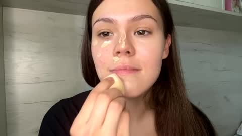 Snapshot of jodeesolarz chatting on 04.23.26 Mila online show from 04.23.26