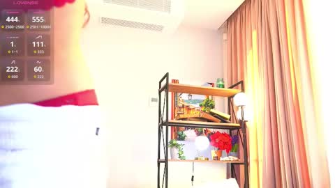 Nicole online show from 02.05.26