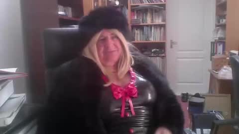 Snapshot of joelatex chatting on 09.11.25 Joelatex online show from 09.11.25