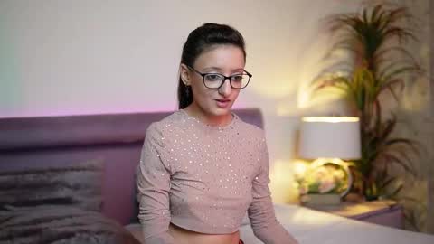 Snapshot of joelleapril chatting on 10.13.25 Joelle online show from 10.13.25