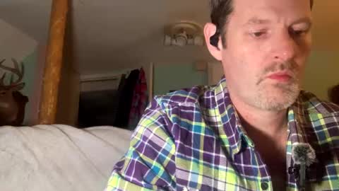 Snapshot of joepeteh chatting on 02.08.25 Joe online show from 02.08.25