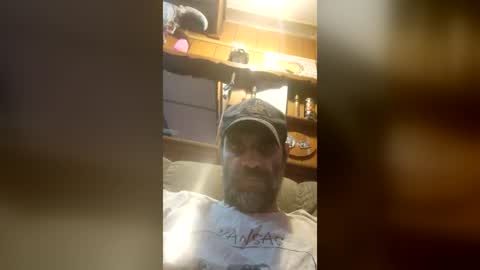 Snapshot of joeykeeton87 chatting on 07.19.26 joeykeeton87 online show from 07.19.26