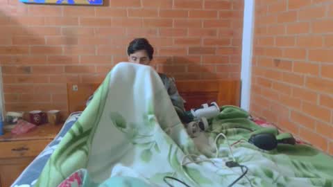 Snapshot of johan70nsexy chatting on 02.20.26 johan70nsexy online show from 02.20.26