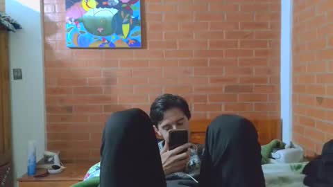 Snapshot of johan70nsexy chatting on 02.28.26 johan70nsexy online show from 02.28.26