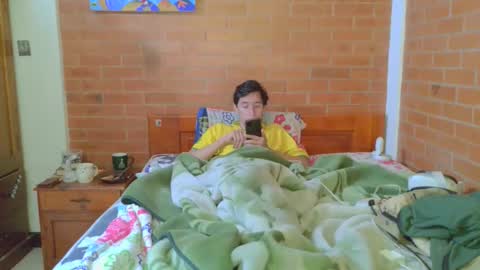 Snapshot of johan70nsexy chatting on 03.09.26 johan70nsexy online show from 03.09.26