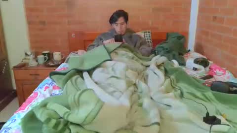 Snapshot of johan70nsexy chatting on 03.10.26 johan70nsexy online show from 03.10.26