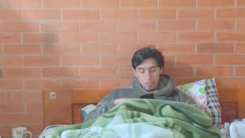 Snapshot of johan70nsexy chatting on 03.11.26 johan70nsexy online show from 03.11.26