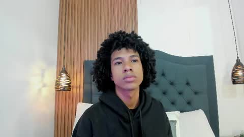 Snapshot of johan_gz_ chatting on 06.15.26 Johan online show from 06.15.26