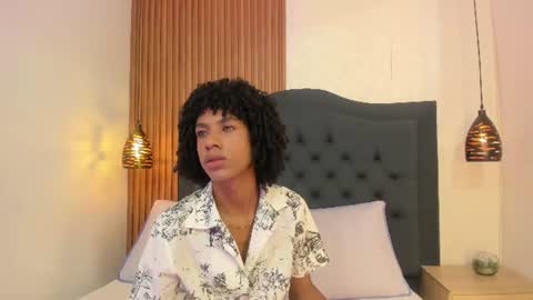Snapshot of johan_gz_ chatting on 06.19.26 Johan online show from 06.19.26