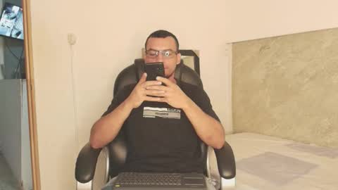 Snapshot of johan_miller1 chatting on 02.02.26 johan online show from 02.02.26