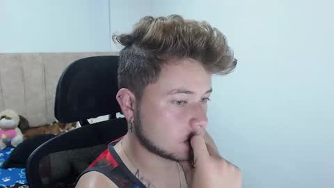 JOHAN independient model online show from 02.24.25