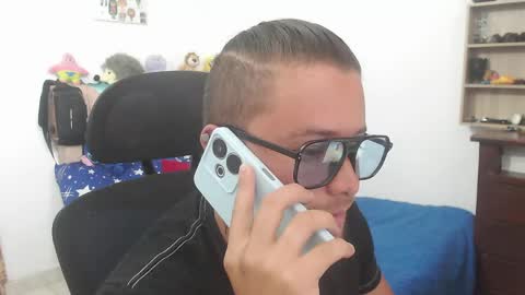 Snapshot of johanleonsweetboy chatting on 06.05.26 JOHAN independient model online show from 06.05.26