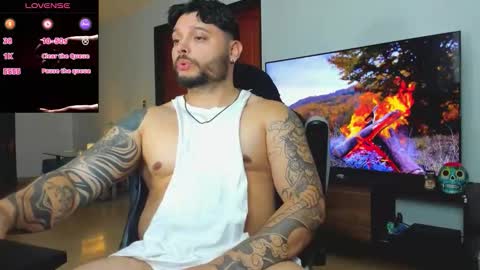 Snapshot of johatsu chatting on 10.22.25 King - online show from 10.22.25