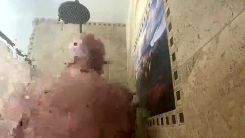 Snapshot of john40a chatting on 12.13.24 John online show from 12.13.24