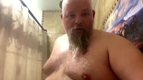 Snapshot of john40a chatting on 01.06.26 John online show from 01.06.26