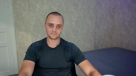 Snapshot of john_3019 chatting on 10.10.25 John online show from 10.10.25