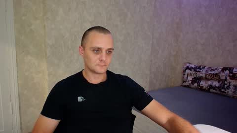 Snapshot of john_3019 chatting on 10.12.25 John online show from 10.12.25