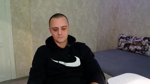 Snapshot of john_3019 chatting on 10.17.25 John online show from 10.17.25