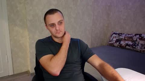 Snapshot of john_3019 chatting on 10.25.25 John online show from 10.25.25