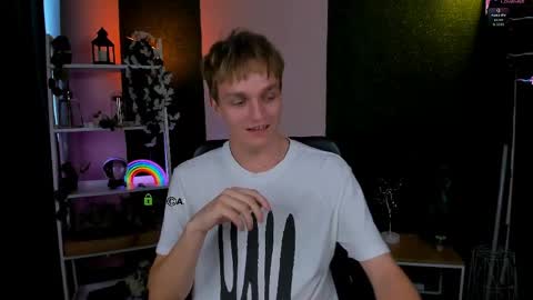 Snapshot of john_lik chatting on 06.10.26 John online show from 06.10.26