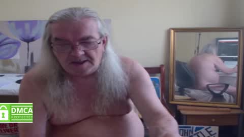 Snapshot of john_little_one chatting on 04.25.26 JOHN online show from 04.25.26