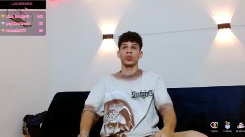 john_ssnow29 online show from 09.28.25