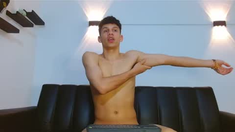 john_ssnow29 online show from 02.21.26