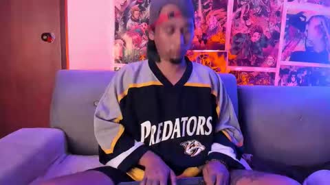 John carrie    Independent  Help me reach my goal 100 likes and 10000 followers  online show from 01.14.26