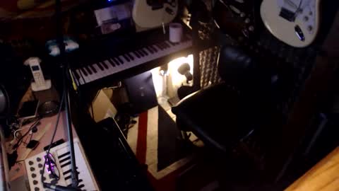 Snapshot of johnfeelgood004 chatting on 09.19.25 johnfeelgood004 online show from 09.19.25