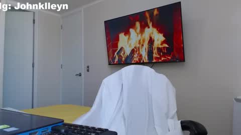 Snapshot of johnklleyn chatting on 02.09.26 john online show from 02.09.26