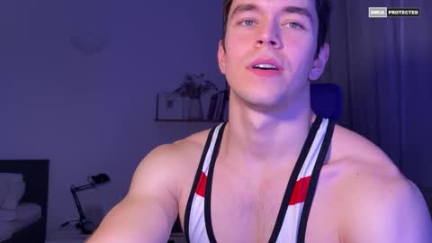 Snapshot of johnnnyhorny chatting on 12.17.25 Johnny online show from 12.17.25