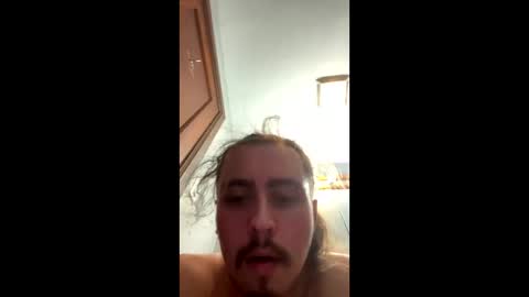 Snapshot of johnny981047 chatting on 03.10.26 johnny981047 online show from 03.10.26