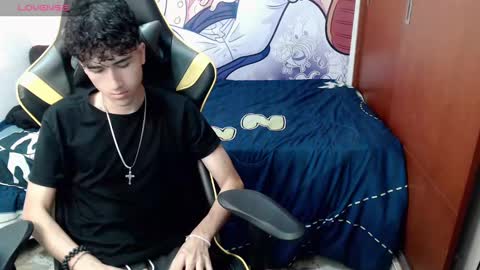 Snapshot of johnny_cagee chatting on 12.11.24 johnny_cagee online show from 12.11.24