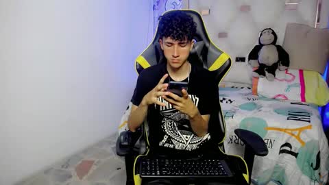 johnny_cagee online show from 11.22.25