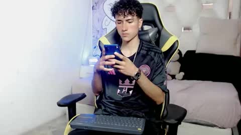 johnny_cagee online show from 01.07.26