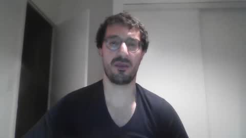 Snapshot of johnparis7575 chatting on 01.10.25 Johnfrench online show from 01.10.25