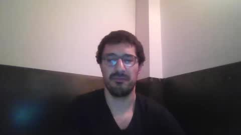 Snapshot of johnparis7575 chatting on 01.12.25 Johnfrench online show from 01.12.25