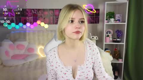 Snapshot of joice_queen chatting on 03.12.25 Paula online show from 03.12.25