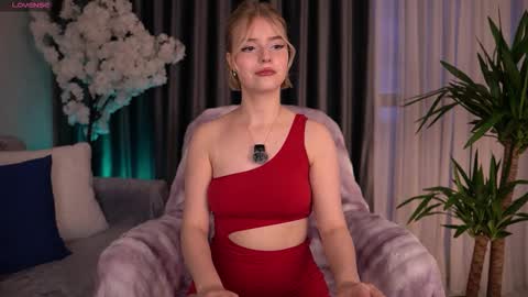 Snapshot of joice_queen chatting on 09.27.25 Paula online show from 09.27.25