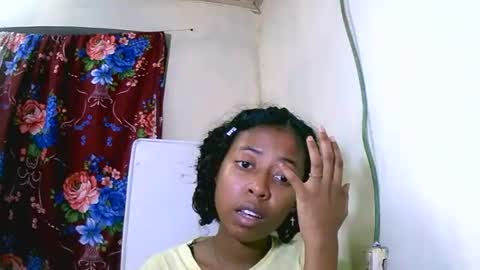 joliekah27 online show from 01.26.25