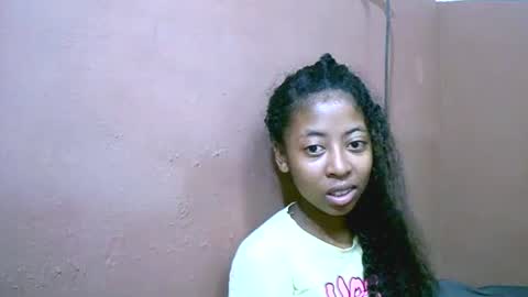 joliekah27 online show from 02.25.25