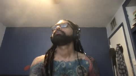 Snapshot of jon2h6k chatting on 11.26.25 jon2h6k online show from 11.26.25