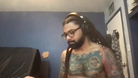 Snapshot of jon2h6k chatting on 12.14.25 jon2h6k online show from 12.14.25