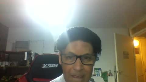 Snapshot of jonang2020 chatting on 12.04.24 Jason online show from 12.04.24