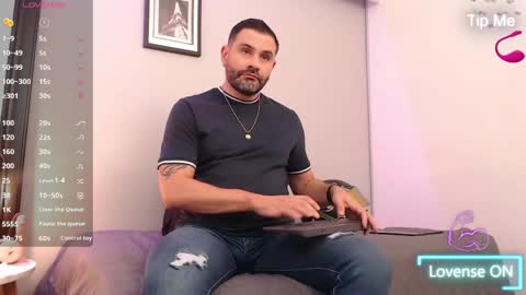 Snapshot of jonas_beard1 chatting on 06.10.26 JONAS BEARD online show from 06.10.26