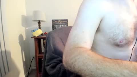 Snapshot of jonnlulz chatting on 12.11.24 Jon online show from 12.11.24