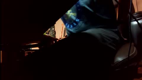 Snapshot of jontn_swift chatting on 11.03.25 Jonathon Swift online show from 11.03.25