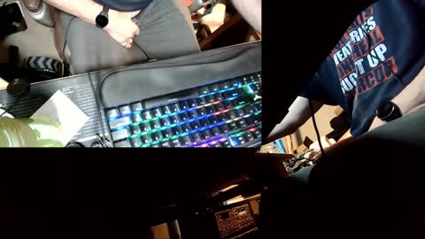 Snapshot of jontn_swift chatting on 11.16.25 Jonathon Swift online show from 11.16.25