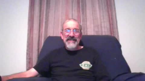Snapshot of jony_five chatting on 12.19.24 Jon online show from 12.19.24