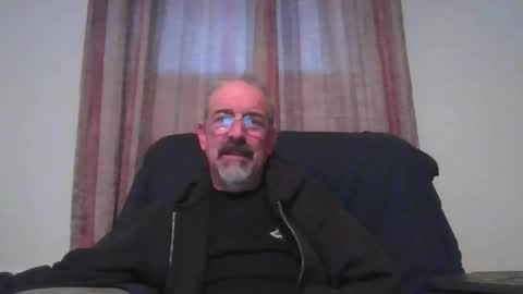 Snapshot of jony_five chatting on 01.12.25 Jon online show from 01.12.25